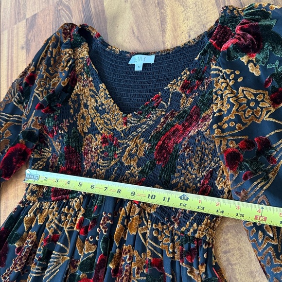 Elegant Black velvet burnout Floral Long Sleeve Dress sz M - Picture 11 of 12